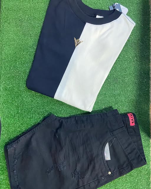 Camiseta bicolor com bermuda preta